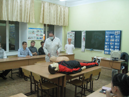 Класс - Первая помощь автошколы на ул. Коминтерна, 175 Класс - Первая помощь автошколы на ул. Коминтерна, 175